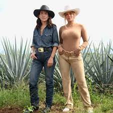 Casa Dragones x Karol G 200 Copas Cristalino 750ML