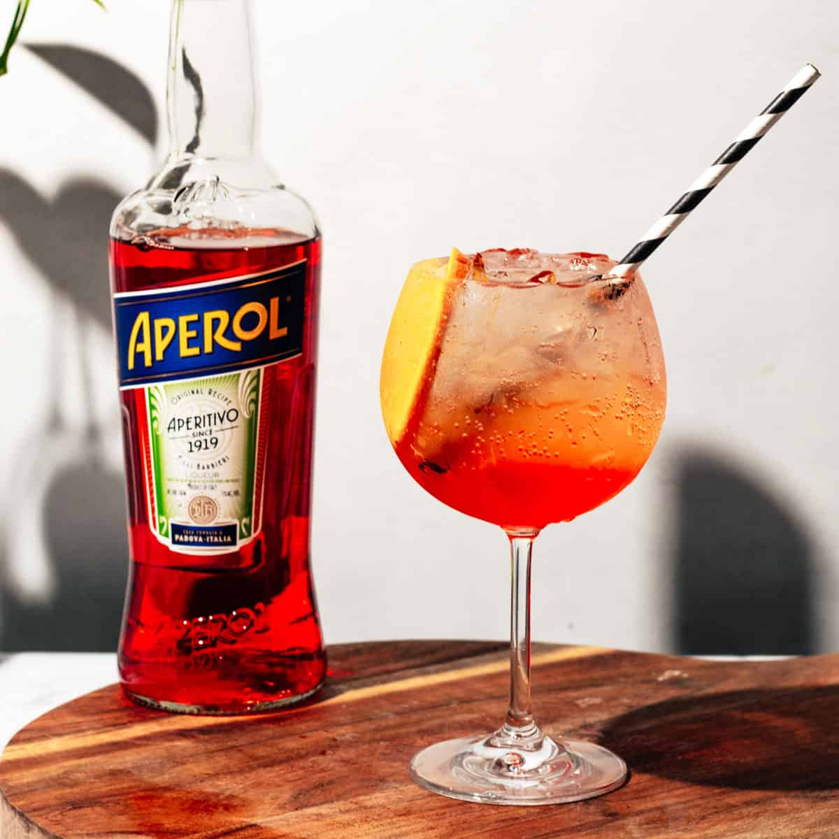 How to Make the Best Aperol Spritz Recipe